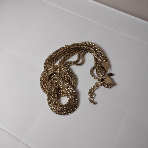 Cute Lightweight Gold Tone Knot Necklace Adjustable 15.5 To 18 Inches Long - Picture 8 of 13